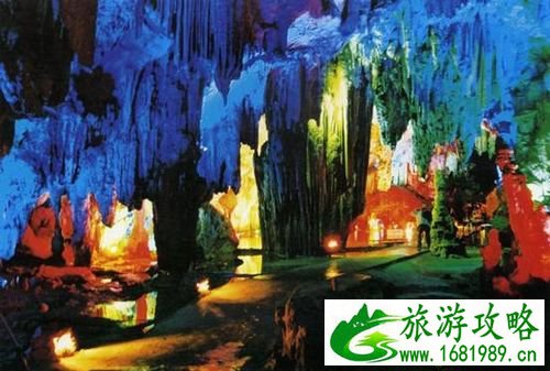新浪旅游配图魅力阿庐古洞 图新浪旅游