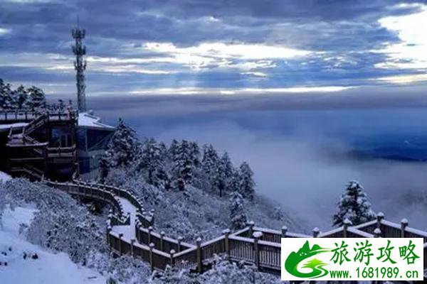 西岭雪山阴阳界什么时候能看到
