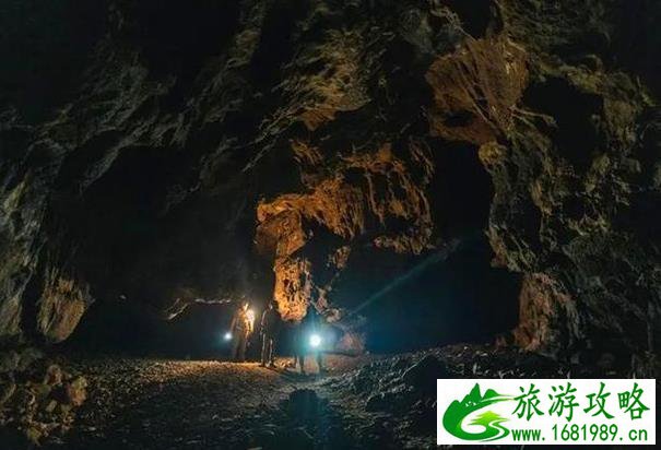 硝洞岩瀑布旅游攻略2020 硝洞岩瀑布旅游攻略2020