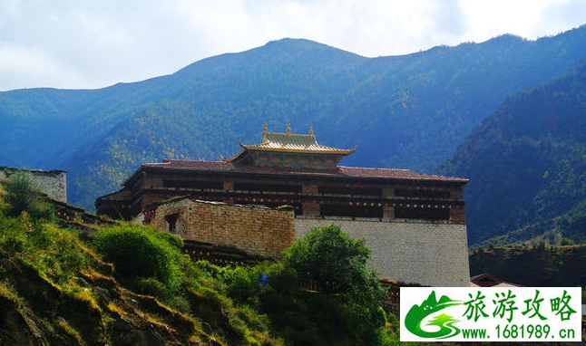 桑堆小镇游玩攻略 桑堆村红草地图片/照片 桑堆小镇游玩攻略 桑堆村红草地图片/照片