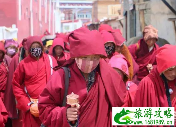 怎么去亚青寺 德格有去亚青寺有车吗 怎么去亚青寺 德格有去亚青寺有车吗