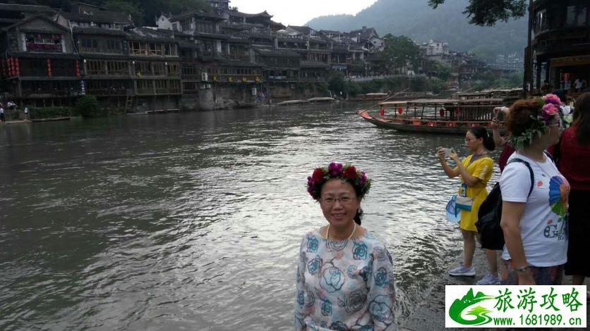 凤凰古城夜景 凤凰古城夜晚攻略 凤凰古城夜景 凤凰古城夜晚攻略
