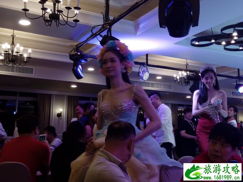 泰国哪里有人妖表演 泰国人妖表演多少钱 泰国哪里有人妖表演 泰国人妖表演多少钱