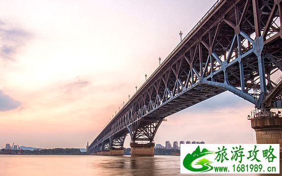 武昌火车站附近有什么好玩的 武汉有哪些好玩的景点 武昌火车站附近有什么好玩的 武汉有哪些好玩的景点