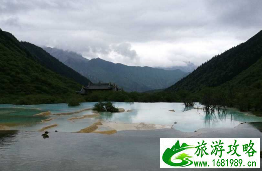 黄龙景区有什么好玩的  黄龙景区在哪儿  五彩池好看吗