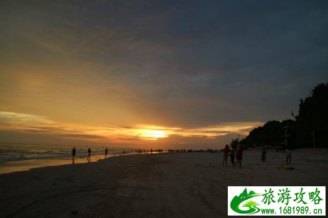 涠洲岛有哪些景点 涠洲岛有什么好吃的 涠洲岛有哪些景点 涠洲岛有什么好吃的