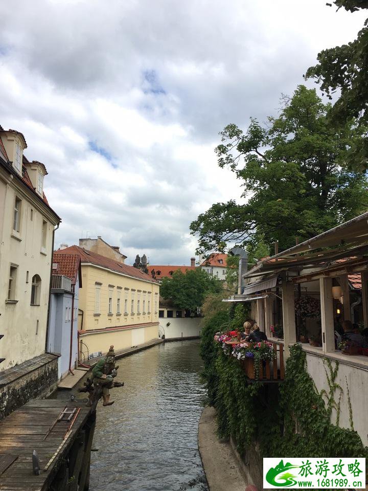 布拉格有哪些景点 布拉格广场有许愿池吗