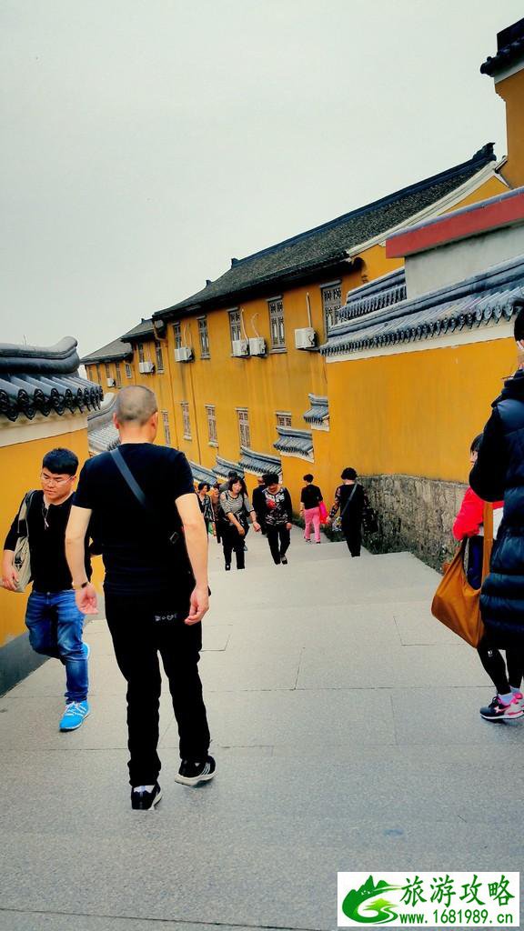 普陀山有哪些寺庙 普陀山有哪些景点 普陀山有哪些寺庙 普陀山有哪些景点