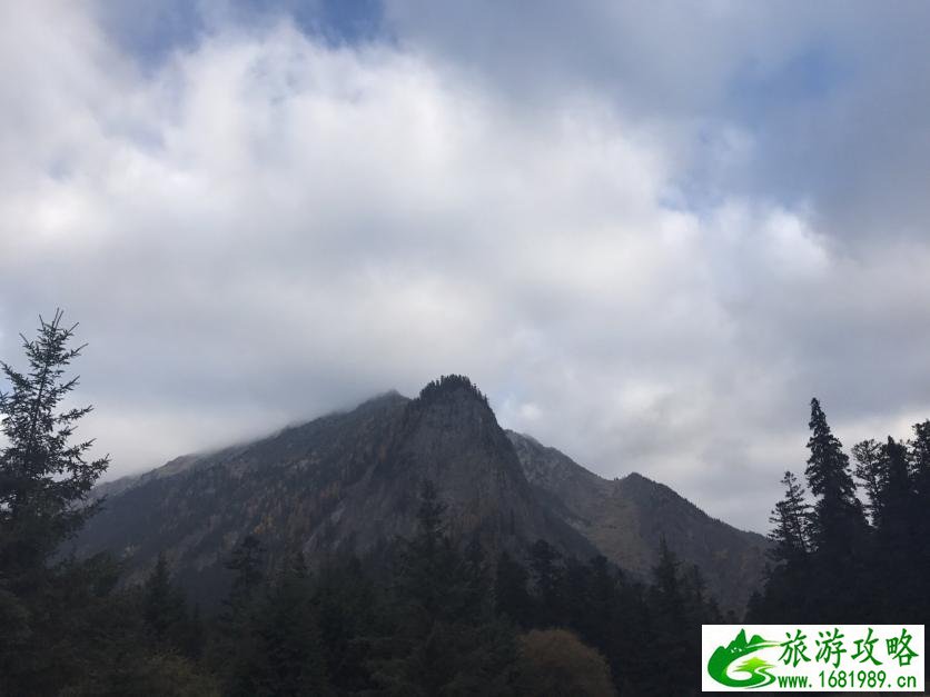 峨眉山有什么景点 峨眉山有什么好吃的 峨眉山有什么景点 峨眉山有什么好吃的