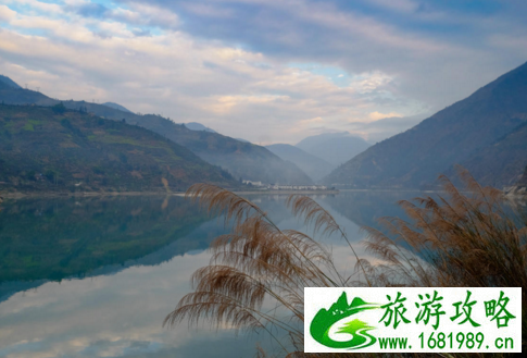 海螺沟在哪儿 海螺沟有什么好玩的 海螺沟在哪儿 海螺沟有什么好玩的