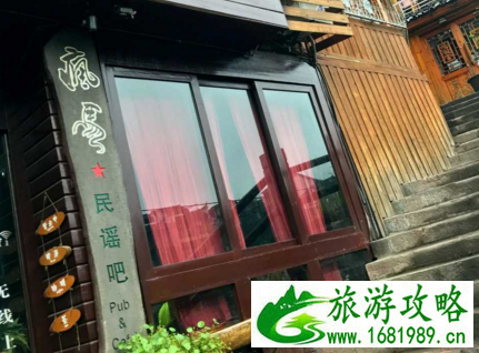 如何去凤凰古城 凤凰古镇在哪儿 关于凤凰古镇名字的由来 如何去凤凰古城 凤凰古镇在哪儿 关于凤凰古镇名字的由来