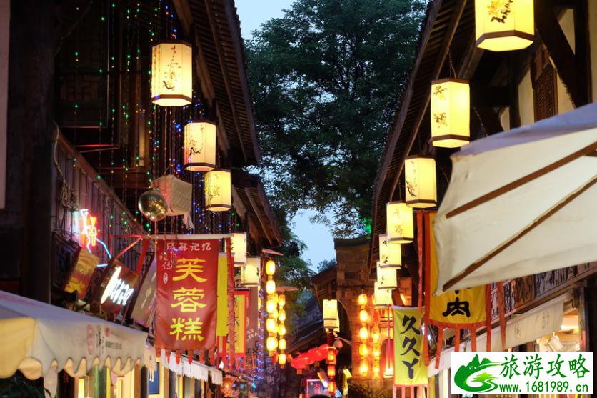 成都为什么叫蓉城 成都有什么好吃的  成都有什么好玩的