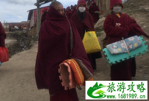 亚青寺怎么样  去亚青寺怎么走