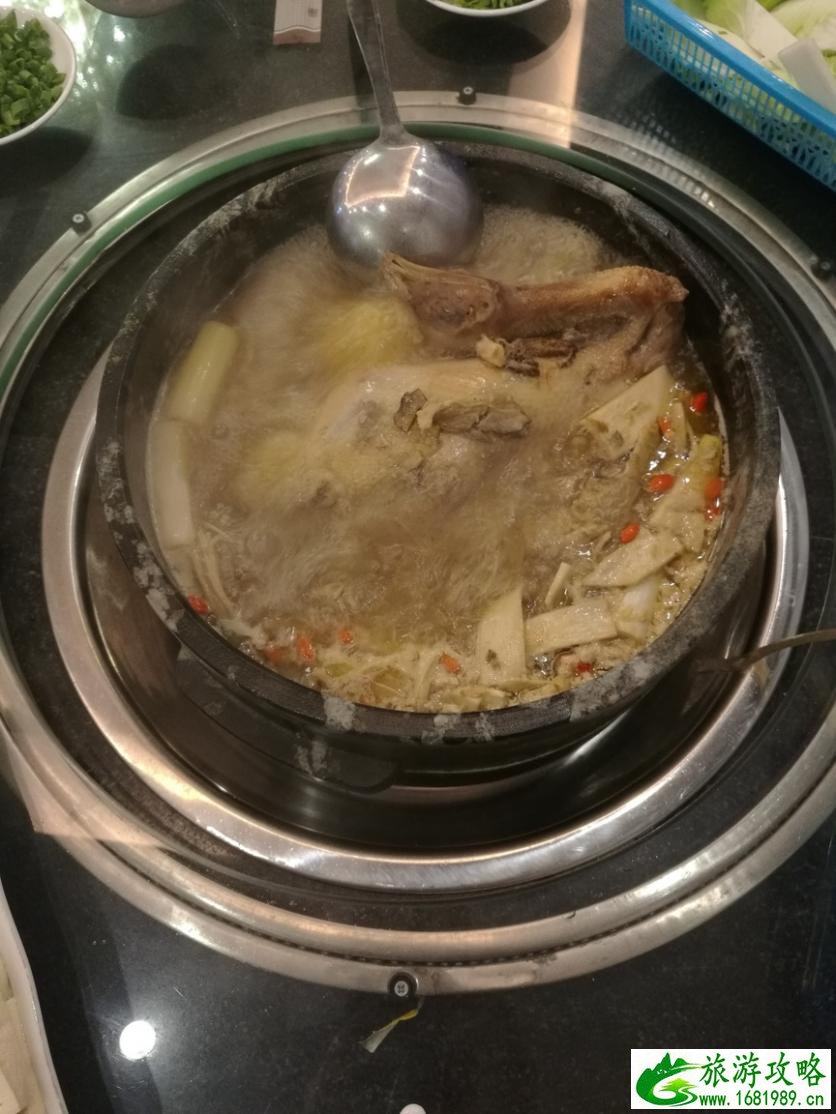 西藏自由行应该注意什么事项 西藏旅行有哪些好玩的景点 西藏自由行应该注意什么事项 西藏旅行有哪些好玩的景点