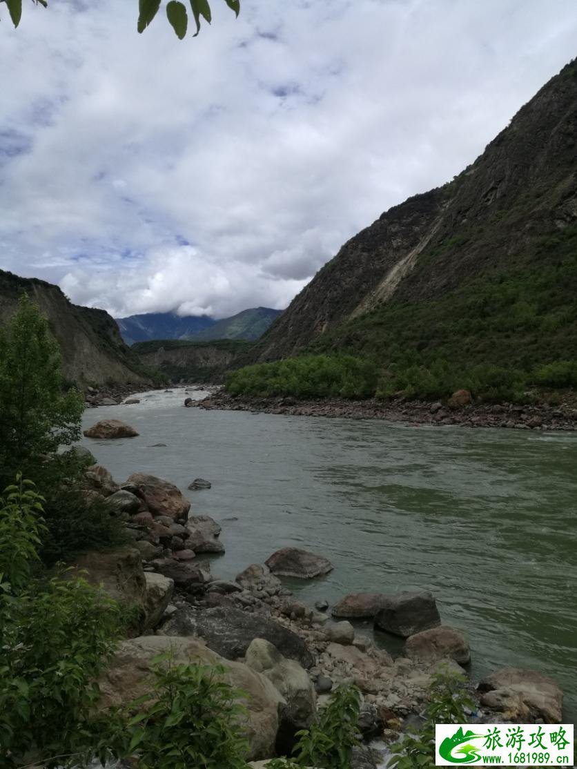 西藏自由行应该注意什么事项 西藏旅行有哪些好玩的景点 西藏自由行应该注意什么事项 西藏旅行有哪些好玩的景点