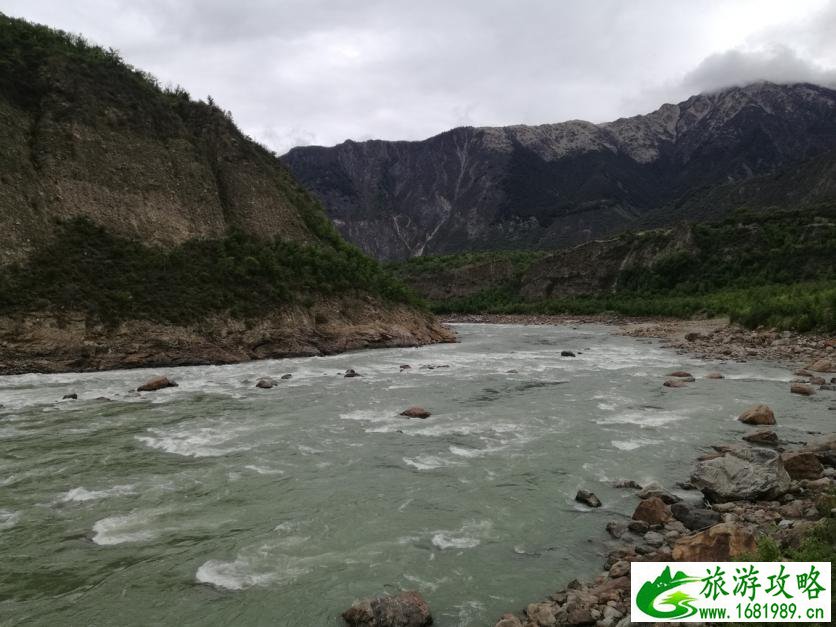 西藏自由行应该注意什么事项 西藏旅行有哪些好玩的景点 西藏自由行应该注意什么事项 西藏旅行有哪些好玩的景点