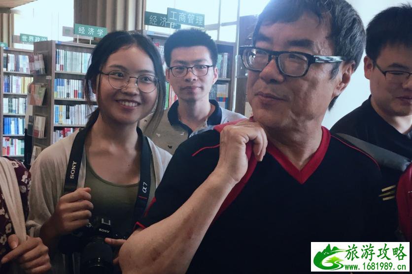 北京大学的学生生活体验 北京大学的学生过得轻松吗 北京大学的学生生活体验 北京大学的学生过得轻松吗