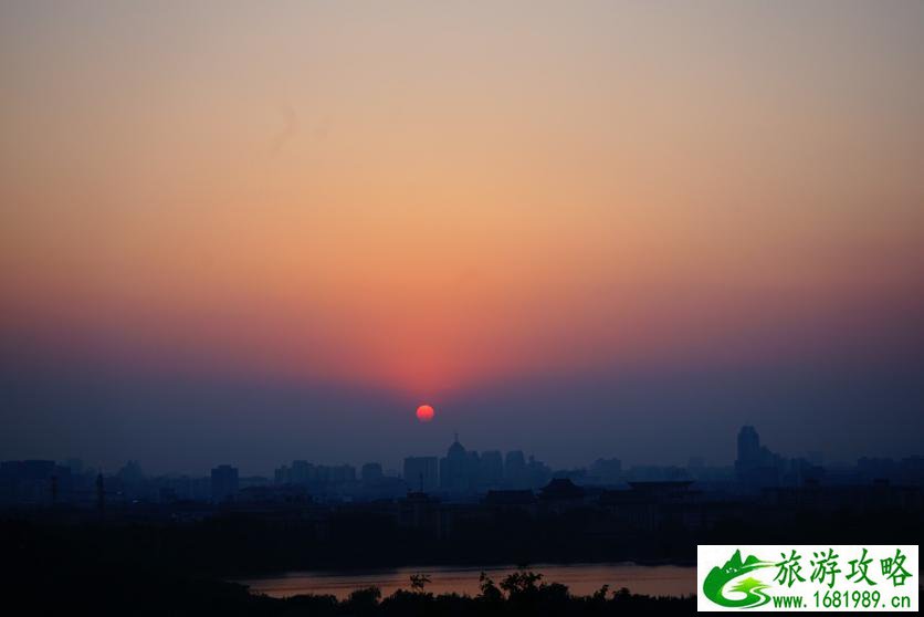 北京大学的学生生活体验 北京大学的学生过得轻松吗 北京大学的学生生活体验 北京大学的学生过得轻松吗