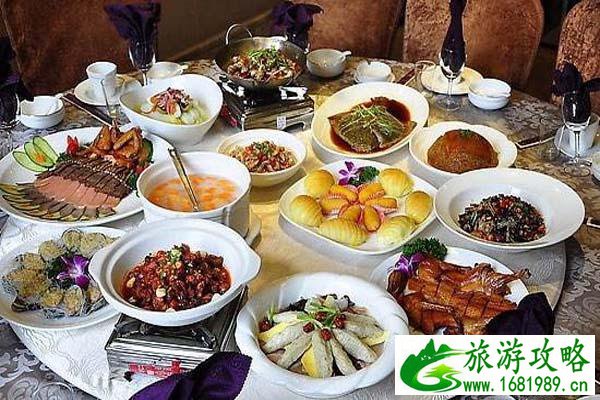 2020年长沙年夜饭去哪里吃 地点-价格-推荐菜品 2020年长沙年夜饭去哪里吃 地点-价格-推荐菜品