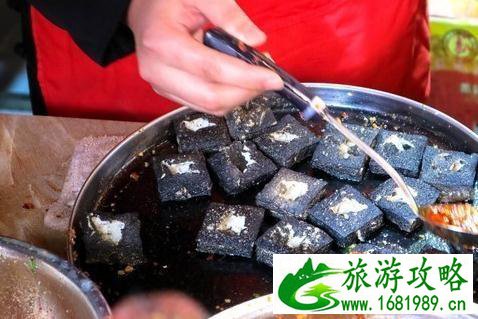 长沙最好吃的臭豆腐在哪里 长沙在哪里能吃到最正宗的臭豆腐 长沙最好吃的臭豆腐在哪里 长沙在哪里能吃到最正宗的臭豆腐