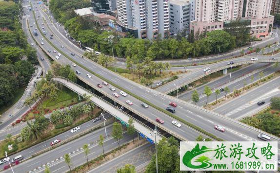 深圳闯红灯如何处罚2022 深圳闯红灯多久能查出来 深圳闯红灯如何处罚2022 深圳闯红灯多久能查出来