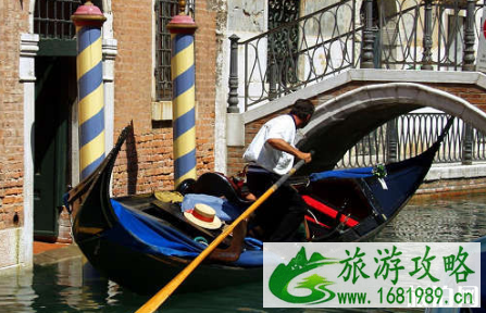 威尼斯的公共停车场Tronchetto Parking怎么收费