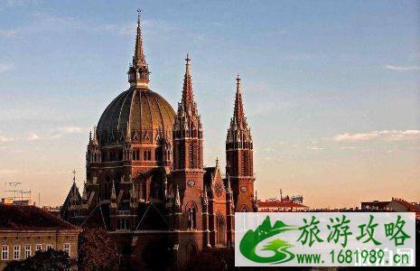 8月份适合去英国吗 8月份去英国穿什么衣服
