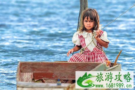 在马来西亚一群没有国籍的巴瑶人 在马来西亚一群没有国籍的巴瑶人