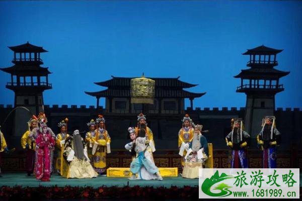 北京长安大戏院12月10日取消演出公告 北京长安大戏院12月10日取消演出公告