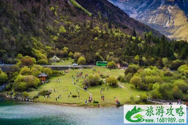 甘孜旅游攻略景点必去自驾游路线推荐 甘孜旅游攻略景点必去自驾游路线推荐