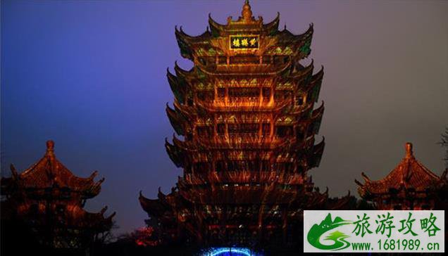 黄鹤楼夜游樱花版对全国医护人员免费 黄鹤楼夜游樱花版对全国医护人员免费