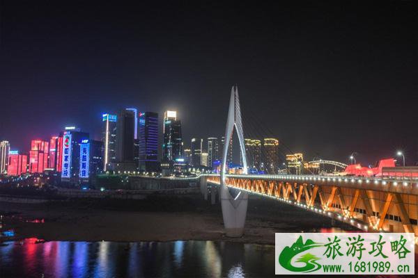 洪崖洞为什么能成为网红景点 洪崖洞为什么和千与千寻的场景一样