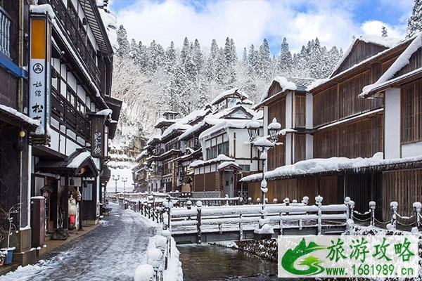 千与千寻原景地雪景 日本银山温泉雪景