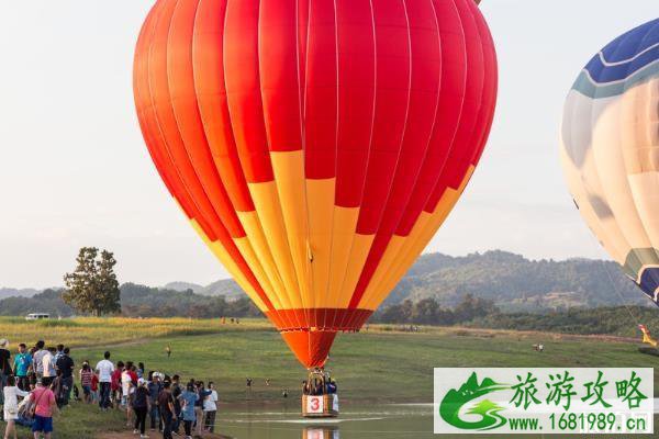 中国游客在泰国乘热气球坠落 泰国乘热气球安全吗 中国游客在泰国乘热气球坠落 泰国乘热气球安全吗