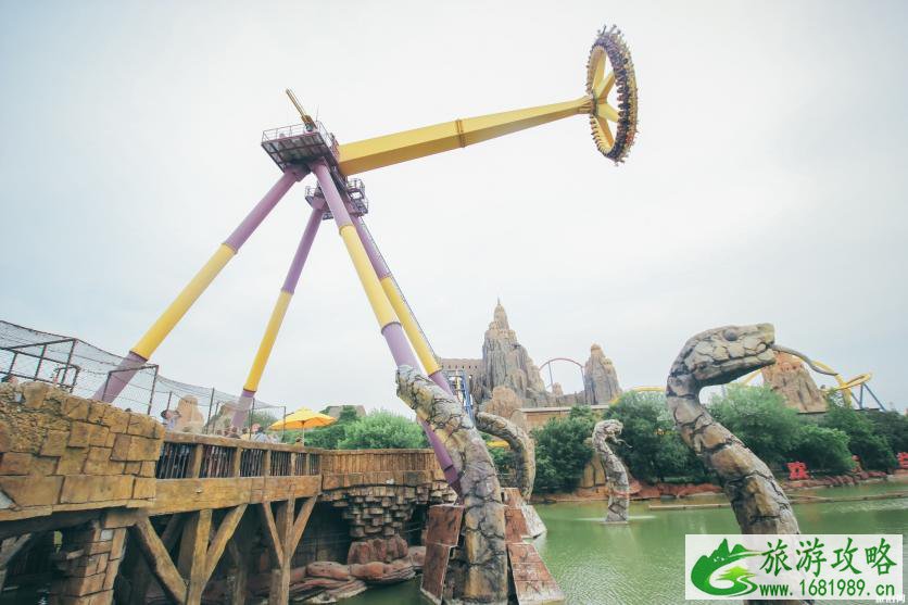 北京欢乐谷夜场值得玩吗 去欢乐谷要准备什么 北京欢乐谷夜场值得玩吗 去欢乐谷要准备什么