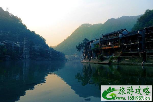 凤凰古城消费情况 凤凰自驾游停车指南 凤凰古城消费情况 凤凰自驾游停车指南