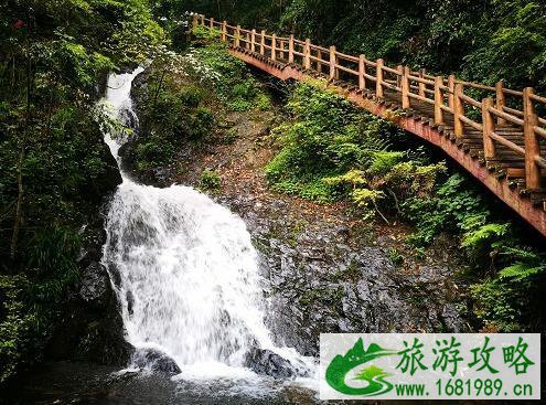 天柱峰景区在哪里 天柱峰景区游玩攻略 天柱峰景区在哪里 天柱峰景区游玩攻略