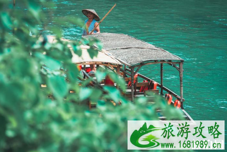 凤凰沱江泛舟多少钱 凤凰沱江泛舟白天还是晚上 凤凰沱江泛舟多少钱 凤凰沱江泛舟白天还是晚上
