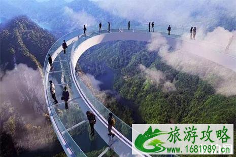 2022清远黄腾峡天门悬廊灯光秀6月6日开启