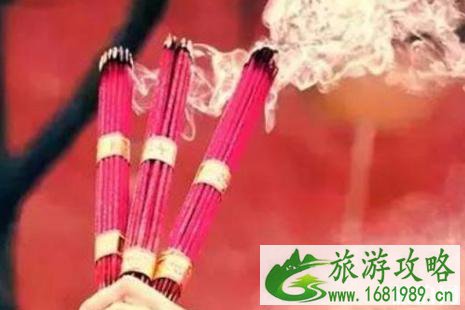 寺庙烧香一般烧几根+含义