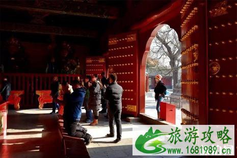 雍和宫夫妻可以同去吗 雍和宫烧香有什么讲究 雍和宫夫妻可以同去吗 雍和宫烧香有什么讲究