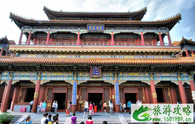 雍和宫夫妻可以同去吗 雍和宫烧香有什么讲究 雍和宫夫妻可以同去吗 雍和宫烧香有什么讲究
