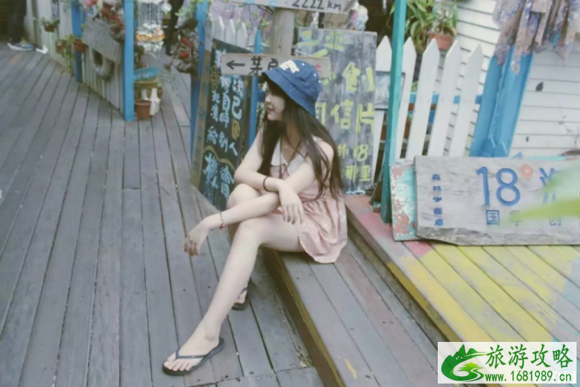 去旅游穿什么衣服好看 去旅游穿什么衣服好看
