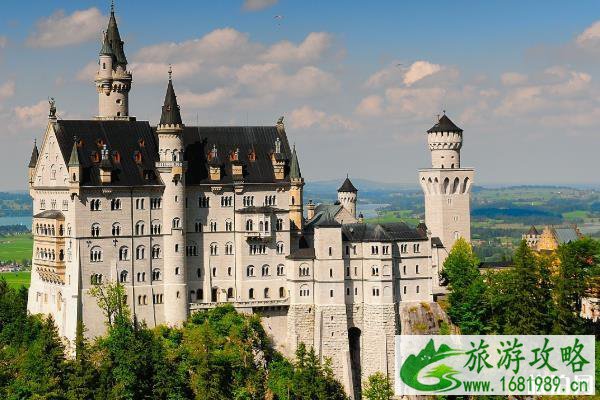 哪些国家旅游要给小费 哪些国家旅游要给小费