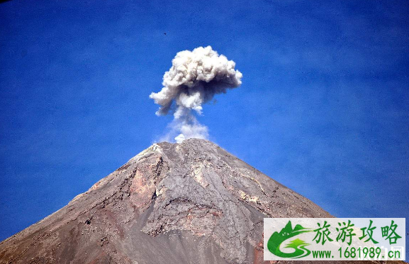 印尼索普坦火山爆发影响旅行吗 印尼地震严重吗