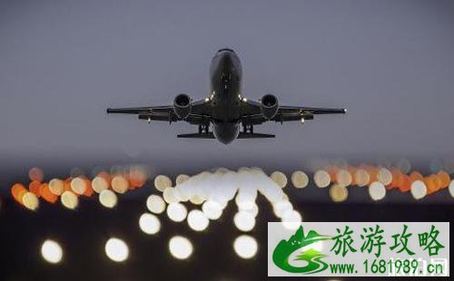 飞机上能带哪些东西 乘飞机不能带哪些东西