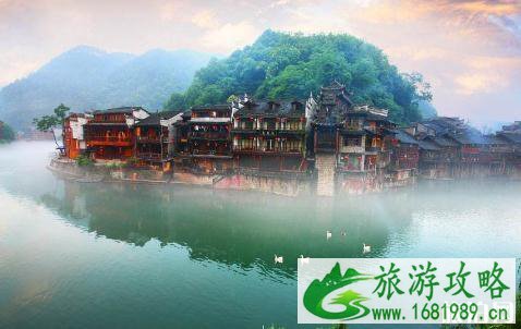 凤凰古城值得去吗 凤凰古城商业化严重吗 凤凰古城值得去吗 凤凰古城商业化严重吗