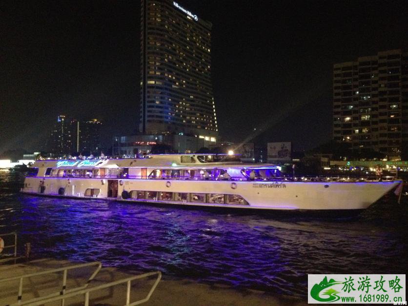 曼谷夜游湄南河攻略 曼谷湄南河游船哪个好