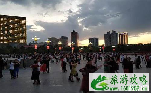 乌鲁木齐红山公园几点关门 乌鲁木齐红山公园几点关门