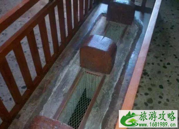 布达拉宫的厕所多少米高